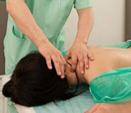 Massage with cervical osteocondrosis