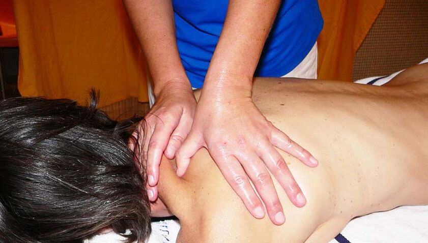 Massage session for osteocondrosis of the cervical